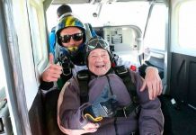 ¡Bate récords! Anciana sueca con 103 años salta en paracaídas ¡Bate récords! Anciana sueca con 103 años salta en paracaídas