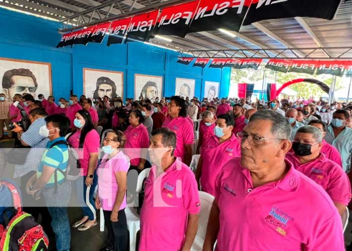 URECOOTRACO recibe títulos de propiedad en Nicaragua