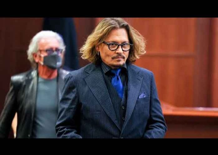 Johnny Depp 'deja el silencio' y se pronuncia con cuenta de TikTok