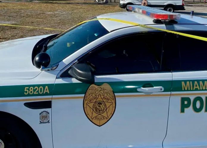 Un policía de Miami mata a un hombre de 73 años