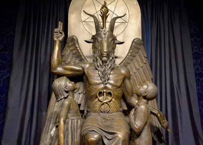 Templo satánico ofrece renuncias para los 'bautizados' en EEUU