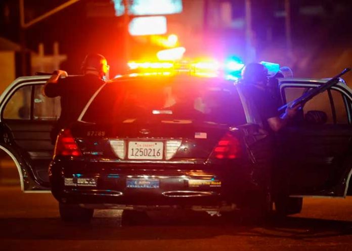 Detienen a hombre por amenazas de tiroteo en escuelas de Los Ángeles