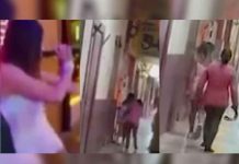 «A fajazos»: Madre en Perú saca a su hija de una discoteca "A fajazos": Madre en Perú saca a su hija de una discoteca