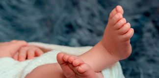 Estados Unidos: Bebé muere por trauma craneal provocada por su padre.