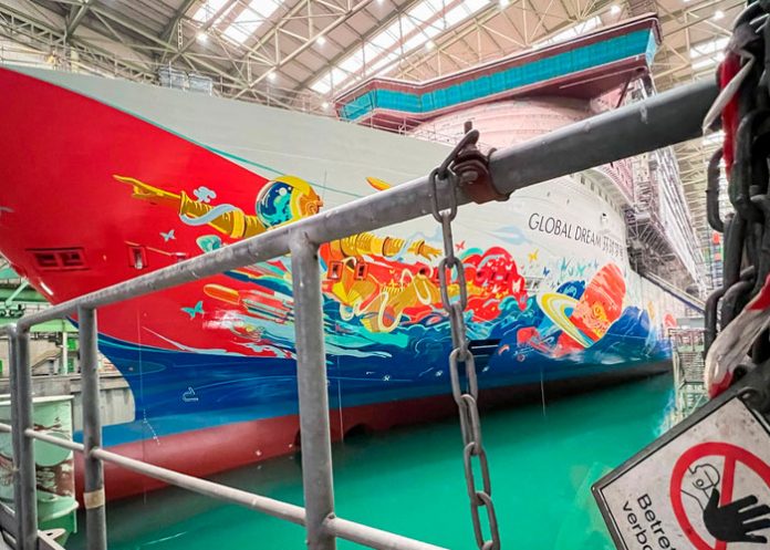 Crucero que iba ser el más grandes del mundo será convertido en chatarra