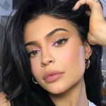 Kylie Jenner muestra la nueva tendencia un «bikini desnudo» en Instagram Kylie Jenner muestra la nueva tendencia un "bikini desnudo" en Instagram