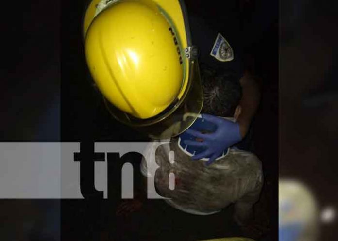 2 Jalapa: Bajo el aparente estado de ebriedad motociclista resulta con lesiones