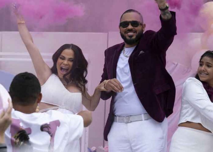 Raphy Pina: Natti Natasha reaparece tras aprehensión de su esposo