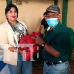 Adultos mayores reciben paquetes alimenticios en Jalapa Adultos mayores reciben paquetes alimenticios en Jalapa