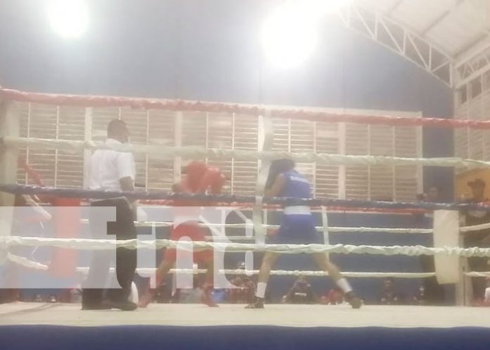 Realizan velada boxística en Boaco