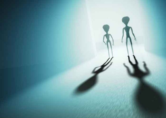 Astrofísico señala que los 'aliens habitan en estrellas enanas'