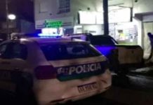 ¡Que descaro! Oficial roba a sujeto que estaba dormido en su auto ¡Que descaro! Oficial roba a sujeto que estaba dormido en su auto