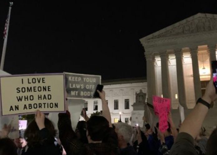 Estados Unidos anula el caso que habilitó el derecho al aborto