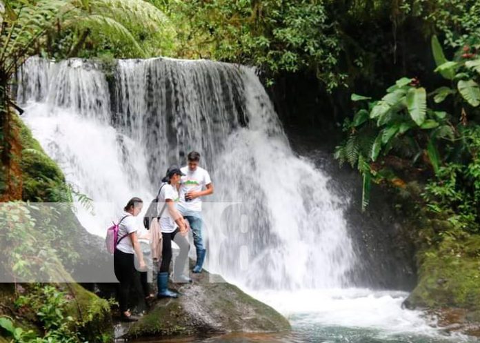 Jóvenes participaron del reto extremo en Peñas Blancas, Jinotega