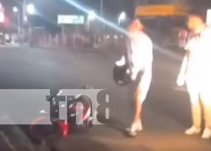 Vehículo impacta a motociclista y conductor se da a la fuga en Chontales