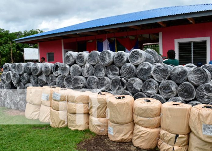 3 393 pescadores del Caribe Nicaragüense recibieron aperos de pesca
