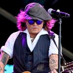 Johnny Depp sorprende al aparecer con un look «muy diferente» Johnny Depp sorprende al aparecer con un look "muy diferente"