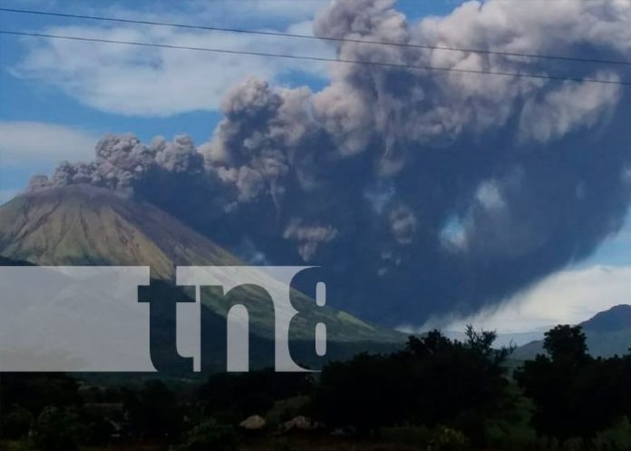 El coloso más grande del Nicaragua registró una explosión esta mañana