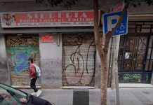 Un menor ataca a disparos al camarero de una sidrería en Madrid Un menor ataca a disparos al camarero de una sidrería en Madrid