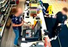 ¡Con un arma! Arrestan a niño de 12 años por asaltar una tienda ¡Con un arma! Arrestan a niño de 12 años por asaltar una tienda