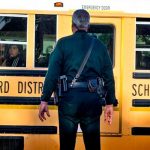 Bajo arresto: Niño amenaza por Xbox con asesinar a sus compañeros Bajo arresto: Niño amenaza por Xbox con asesinar a sus compañeros