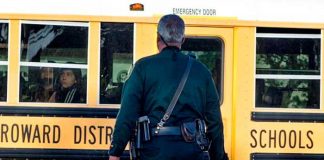 Bajo arresto: Niño amenaza por Xbox con asesinar a sus compañeros