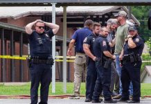 Policía de Alabama mata un hombre por intentar entrar a una escuela