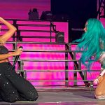 Positiva a Covid: Anahí se contagia durante presentación con Karol G Anahí se contagia durante presentación con Karol G