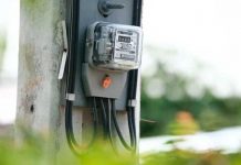Conmueve la petición de un padre para que no le corten la electricidad Conmueve la petición de un padre para que no le corten la electricidad