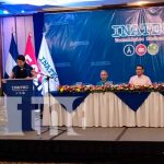 Docentes destacados reciben reconocimientos