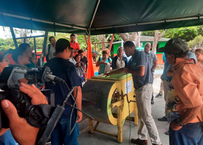 Expo Feria de herramientas agrícolas con productores en la Isla de Ometepe