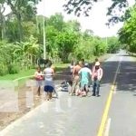 Pareja de ciclistas resultan lesionados en la Isla de Ometepe Pareja de ciclistas resultan lesionados en la Isla de Ometepe