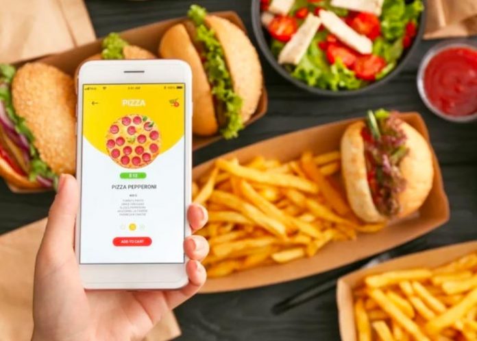 TIK Fingen su éxito en plataformas como TikTok e Instagram