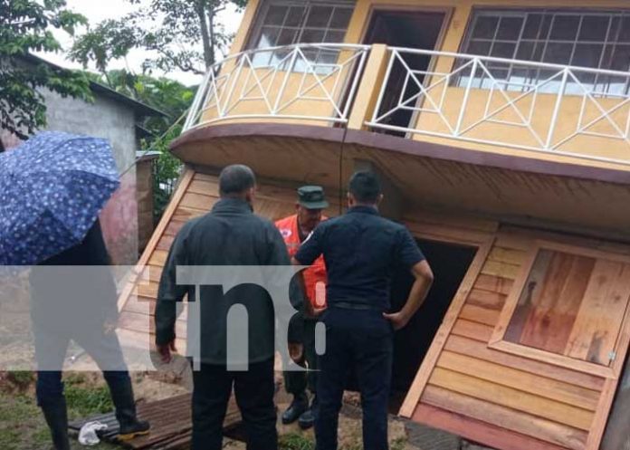 bluefields-casa-3 Vivienda colapsa en una zona de Bluefields