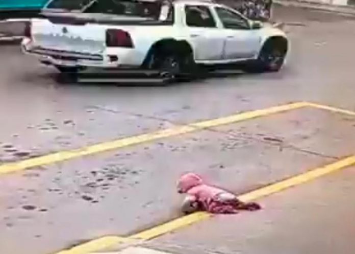 Con el corazón en la mano dejó una bebé en Argentina