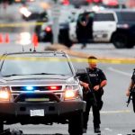 Dos muertos y seis policías heridos tras un tiroteo en un banco de Canadá