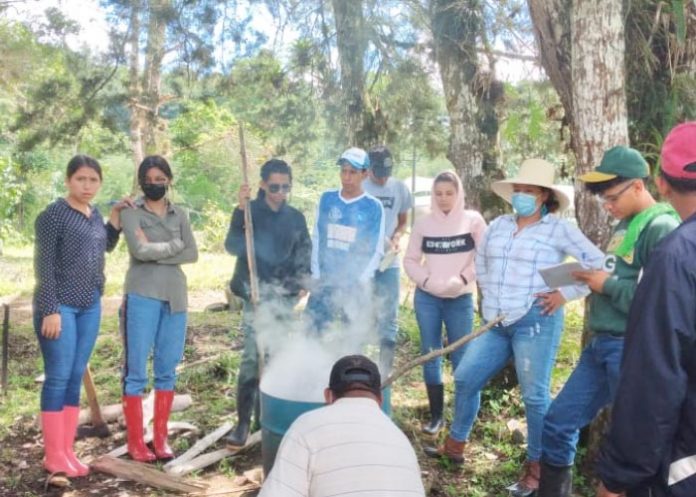 Estudiantes de agronomía visitaron el Centro Tecnológico de Café