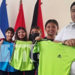 MDAA entrega materiales deportivos a jóvenes en Nicaragua Entrega de uniformes a consejos deportivos en Nicaragua