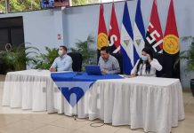 Preparan entrega de bonos a más de 60 mil docentes en Nicaragua Conferencia de prensa con autoridades educativas en Nicaragua