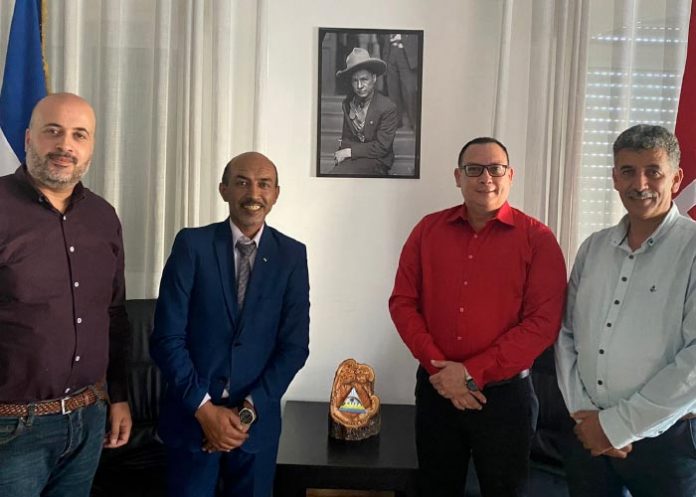 ellos Señor Hassan Kaabaneh, de Relaciones Públicas del Ministerio de Resistencia al Muro y los Asentamientos