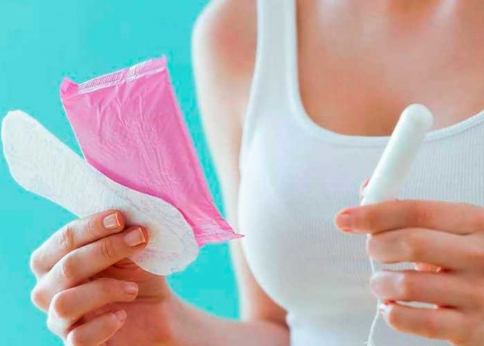 ¡Pesadilla para mujeres! Escasez de tampones agrava crisis en Estados Unidos