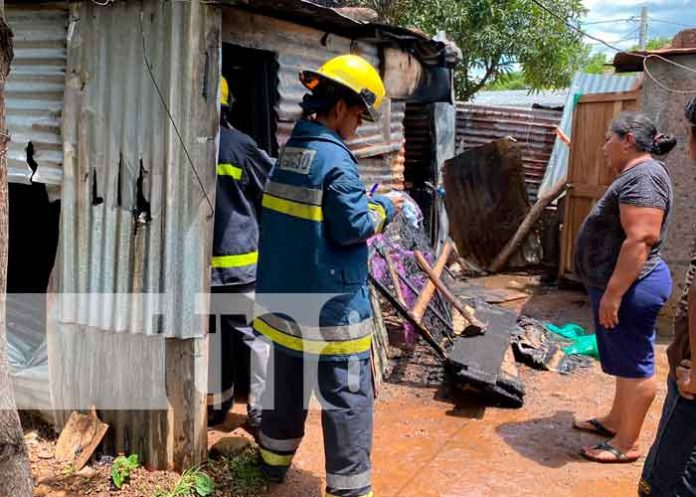 Incendio afecta una vivienda en Juigalpa, Chontales