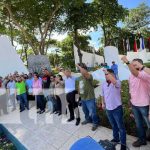 Pueblo nicaragüense continúa con el ejemplo vivo de Carlos Fonseca Ofrenda floral para Carlos Fonseca en Managua