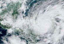 Depresión tropical "Bonnie" podría convertirse en huracán y afectar Honduras