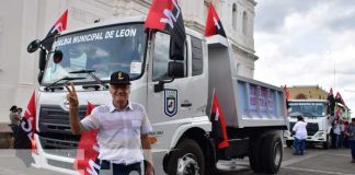 Nuevos camiones recolectores de basura en León