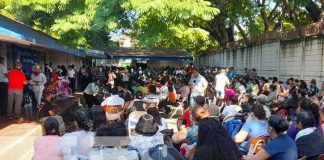 Reunión con maestros en colegio de Managua, Nicaragua