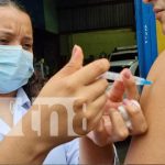 Incluyen esquema de vacunación completa para ingresar a Nicaragua Jornada de vacunación en el barrio El Pilar, Managua