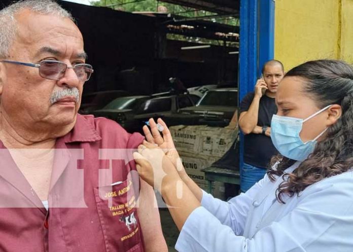 Jornada de vacunación en el barrio El Pilar, Managua