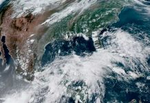 Huracán Agatha deja 11 muertos y 20 desaparecidos en México Huracán Agatha deja 11 muertos y 20 desaparecidos en México