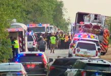 Detienen a tres por hallazgo de tráiler con migrantes muertos en Texas Detienen a tres por hallazgo de tráiler con migrantes muertos en Texas